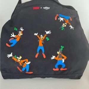 NEW UNISEX LEVI’S X MICKEY MOUSE & FRIENDS DISNEY REVERSIBLE CROSSBODY BAG